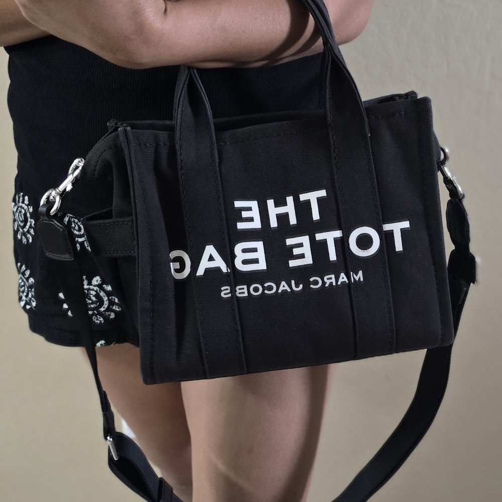 MARC JACOBS  SMALL TOTE BAG